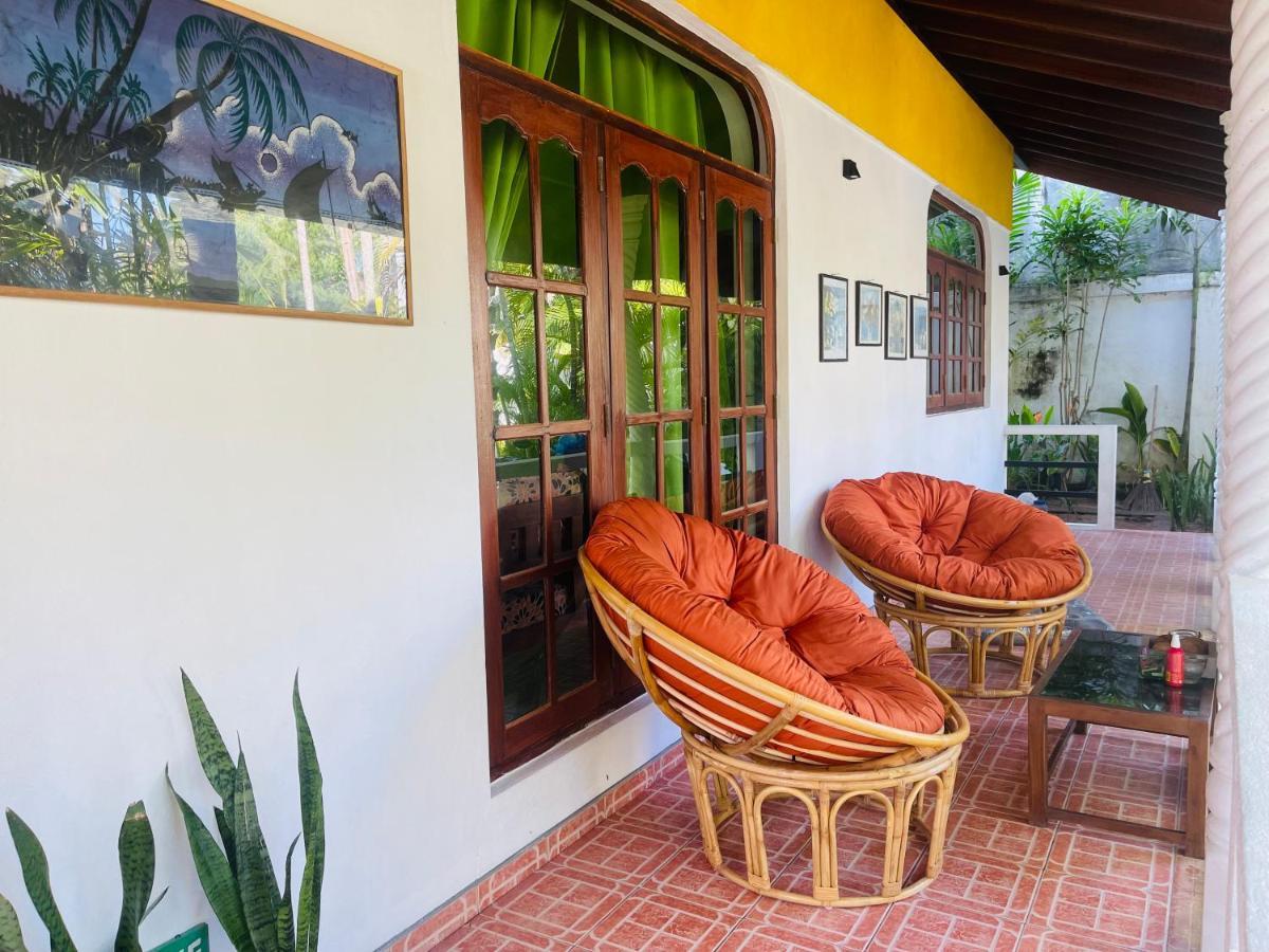 Bougain Villa Guesthouse Mirissa Bagian luar foto