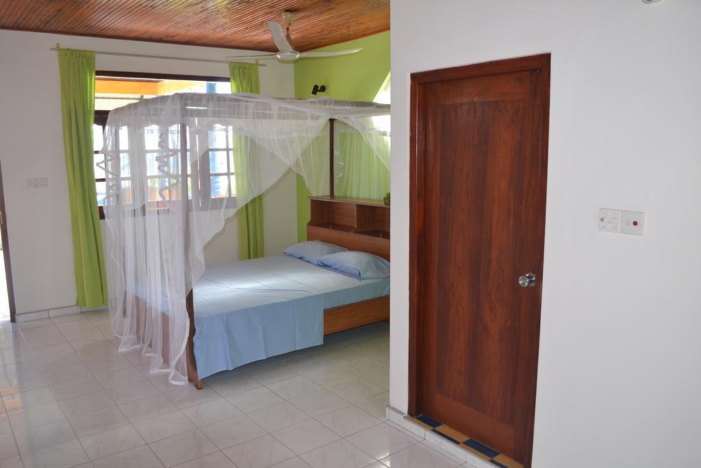 Bougain Villa Guesthouse Mirissa Bagian luar foto